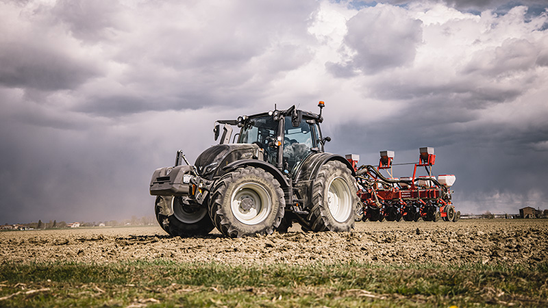Valtra-n-series-best-resale-value_450x800.jpg